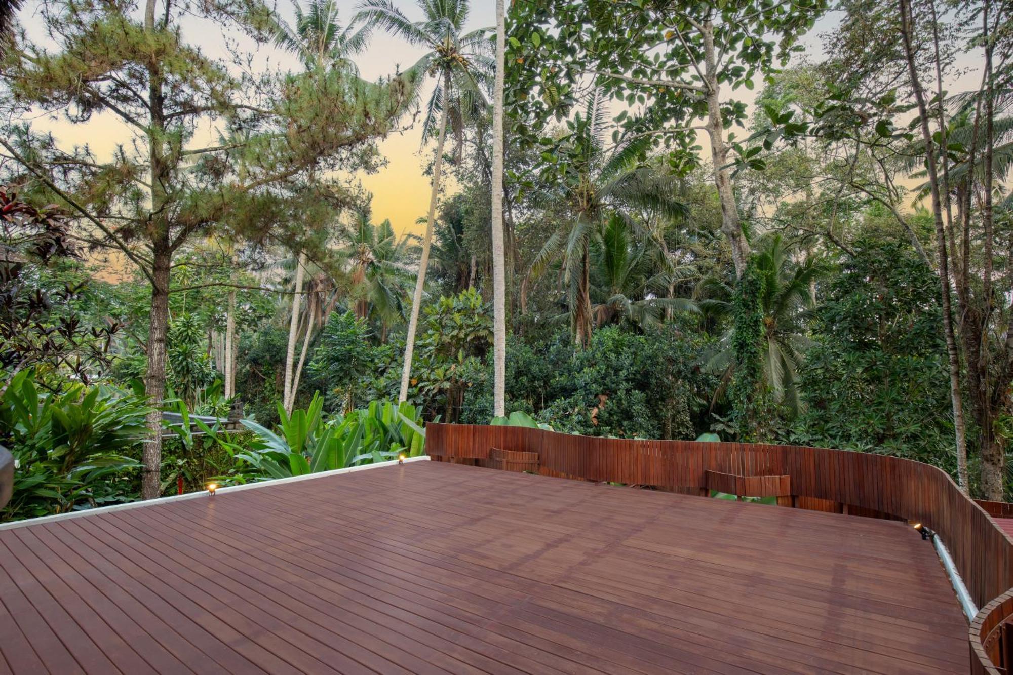 विला Suara Air Luxury Ubud (Bali)