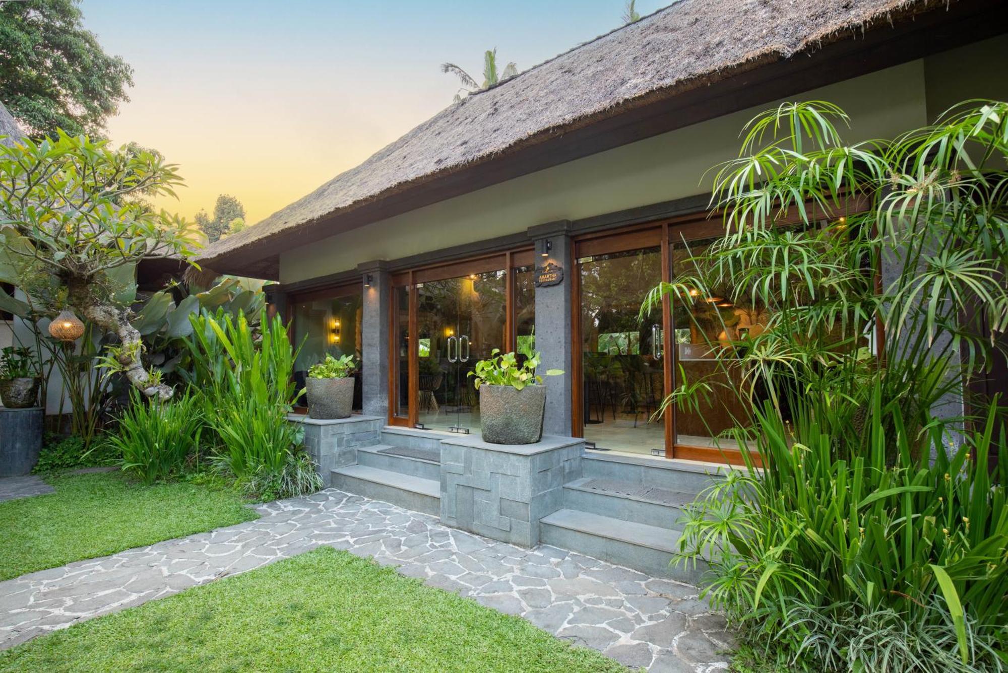 विला Suara Air Luxury Ubud (Bali)